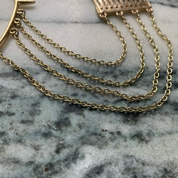 NWOT gold (color) spiked ear cuff hook 4 strands chain with attached hair comb - Picture 5 of 7